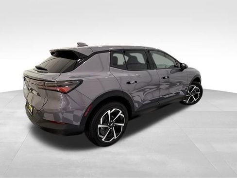 New 2026 Chevrolet Equinox EV LT image 5