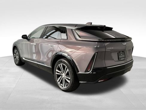 Used 2024 Cadillac Lyriq Luxury AWD/4WD image 4