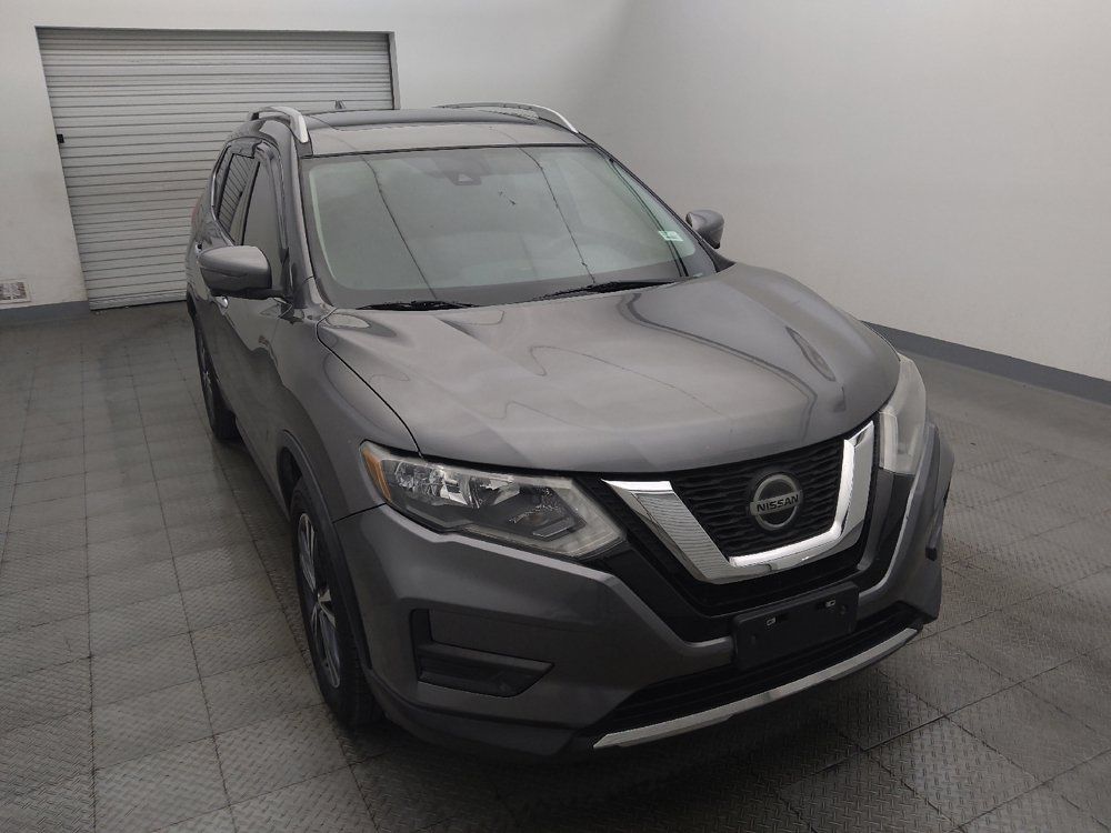 Used 2019 Nissan Rogue SV w/ Sun & Sound Touring Package FWD image 14