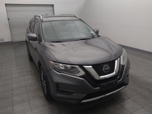 Used 2019 Nissan Rogue SV w/ Sun & Sound Touring Package FWD image 14