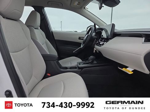 New 2026 Toyota Corolla Cross L image 25