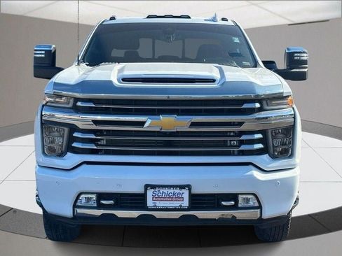 Used 2023 Chevrolet Silverado 3500 High Country image 9