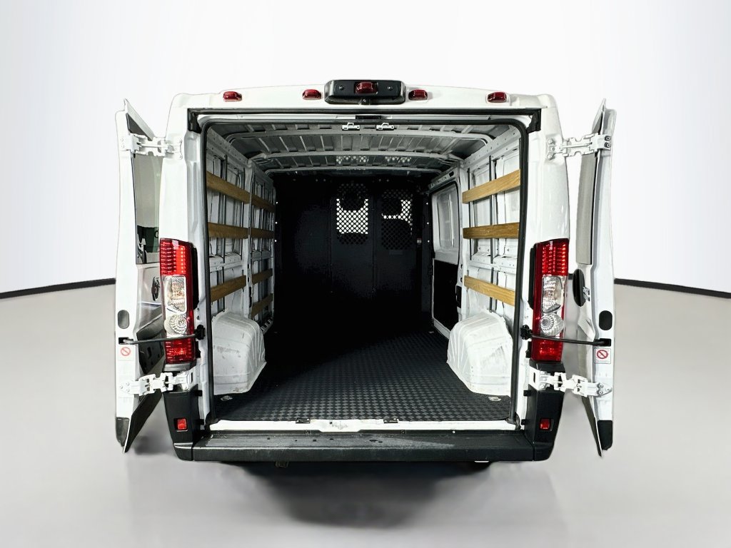 Used 2025 RAM ProMaster 2500 w/ U-Haul Equipment Group FWD image 28