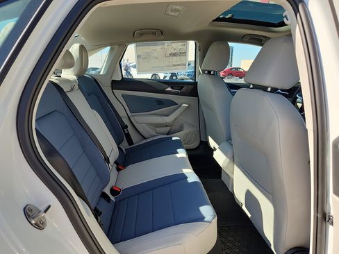 New 2026 Volkswagen Jetta SE FWD image 14