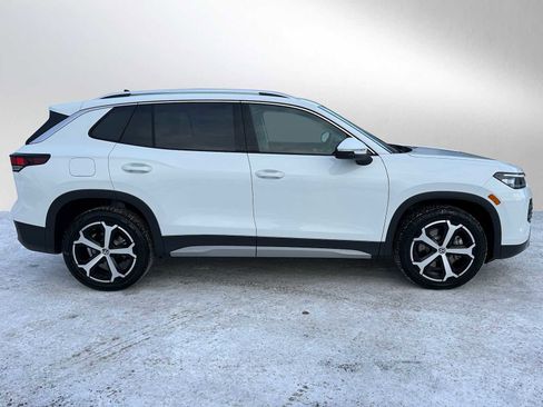 New 2026 Volkswagen Tiguan SE image 2