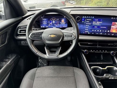 Certified 2024 Chevrolet Traverse LT image 12