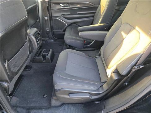 Used 2022 Jeep Grand Cherokee L Laredo w/ Luxury Tech Group I RWD image 19