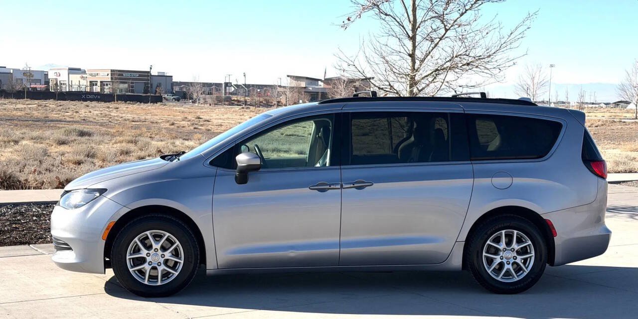 Used 2020 Chrysler Voyager Lxi FWD image 5