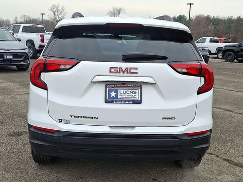 Used 2018 GMC Terrain SLE w/ Driver Convenience Package image 10