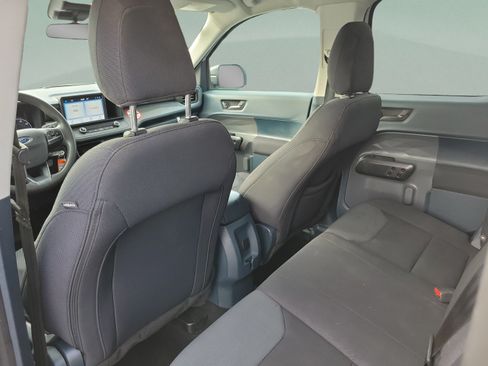 Certified 2022 Ford Maverick XL FWD image 10