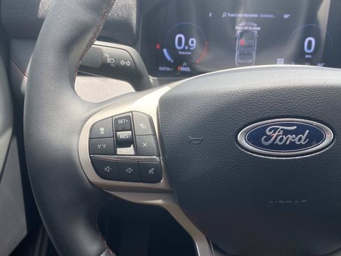 Used 2026 Ford Explorer Active RWD image 33