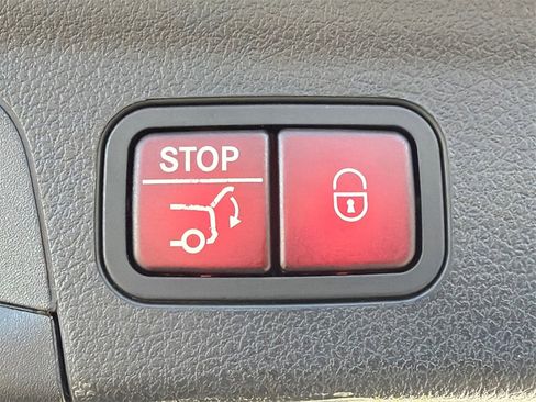 Used 2023 Mercedes-Benz GLE 350 4MATIC w/ 3rd Row Seat Package image 19