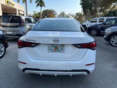 Used 2025 Nissan Sentra S image 22