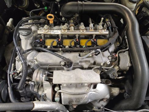 Used 2018 Chevrolet Malibu LT w/ Leather Package image 30