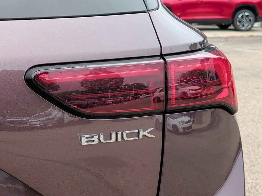 Used 2024 Buick Envision Preferred AWD/4WD image 43