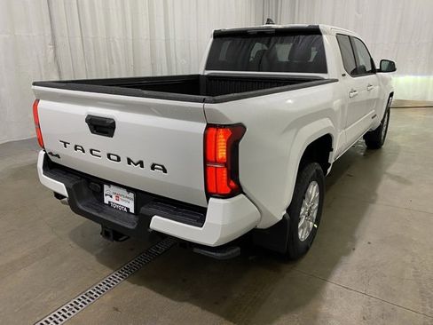 New 2026 Toyota Tacoma SR5 image 3