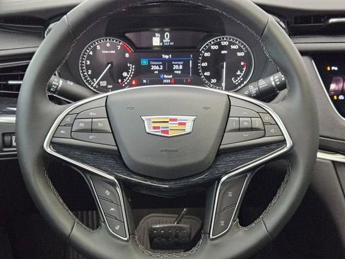 New 2025 Cadillac XT5 Premium Luxury image 15