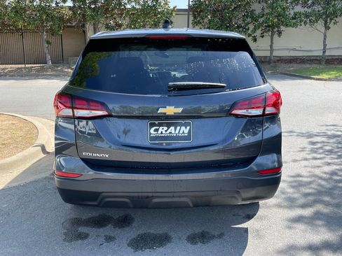 Used 2022 Chevrolet Equinox LS w/ LS Convenience Package FWD image 6