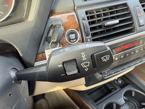 Used 2011 BMW X5 xDrive35i image 28