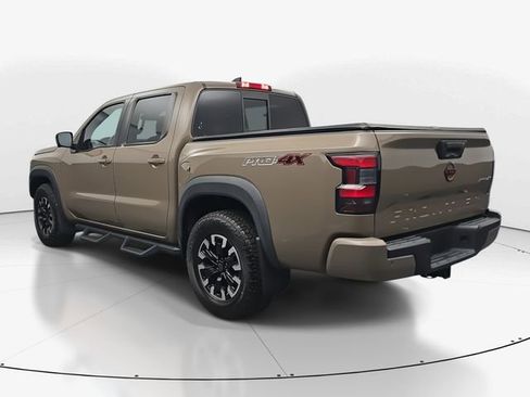 Used 2022 Nissan Frontier PRO-4X image 7