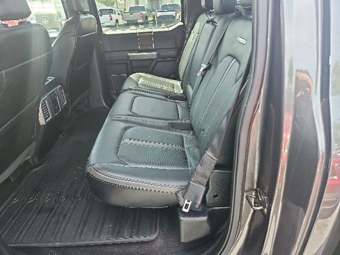 Used 2015 Ford F150 Platinum w/ Equipment Group 701A Luxury AWD/4WD image 6