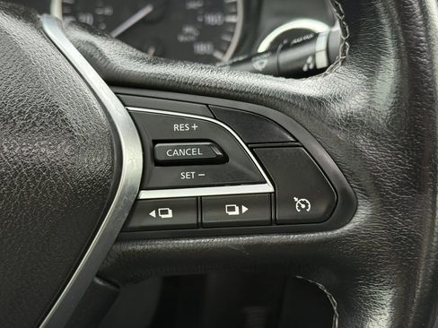 Used 2018 INFINITI Q50 Luxe RWD image 21
