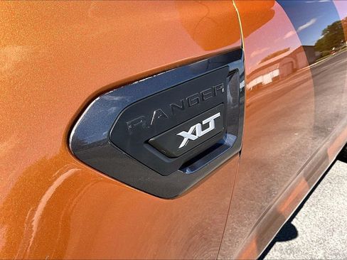 Used 2019 Ford Ranger XLT w/ Equipment Group 302A Luxury AWD/4WD image 6