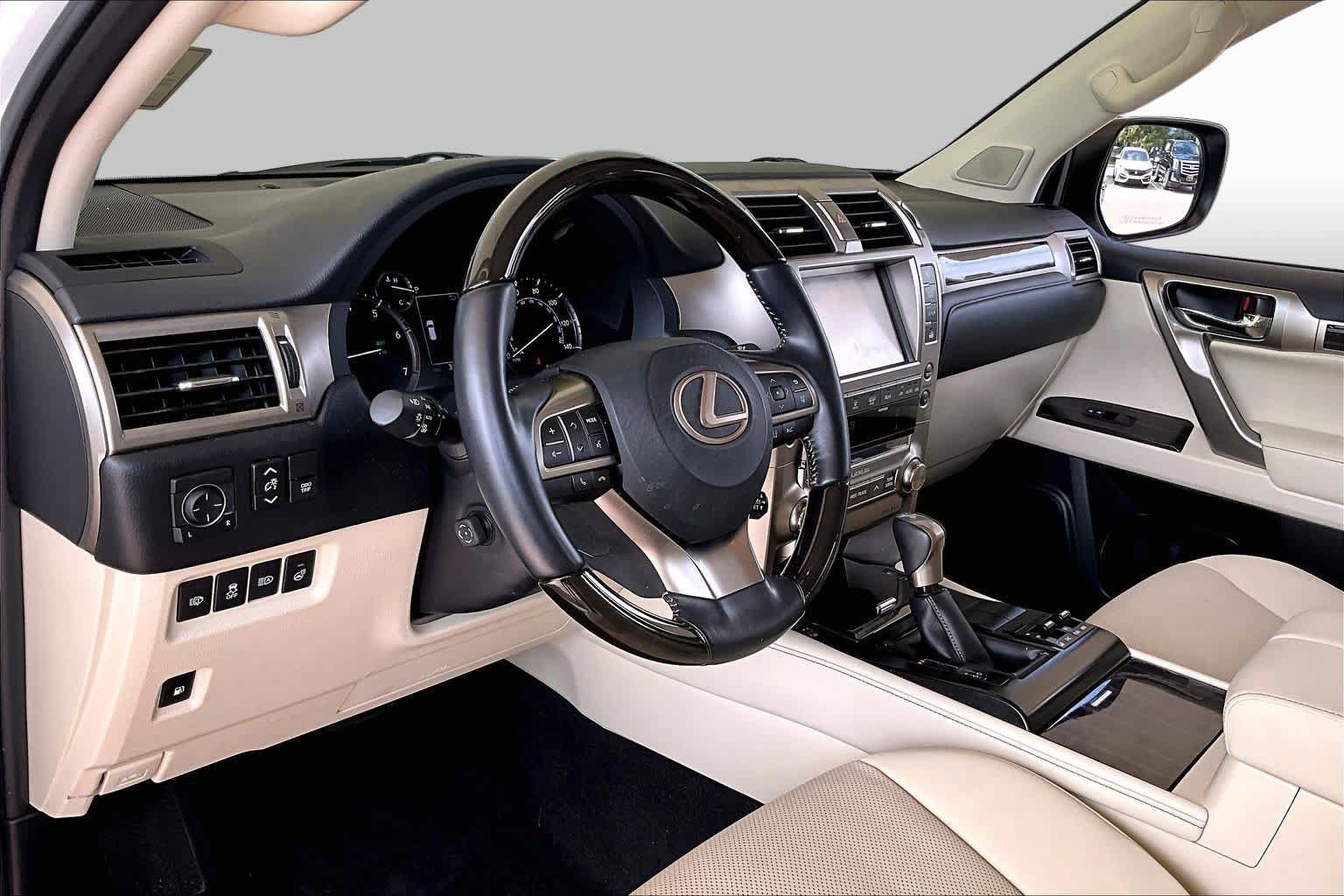 Used 2021 Lexus GX 460 Premium w/ Premium Package AWD/4WD image 15