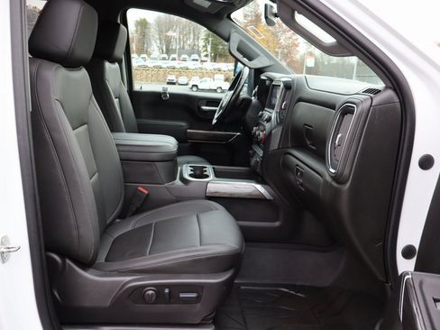 Used 2023 Chevrolet Silverado 3500 LTZ w/ LTZ Convenience Package image 16