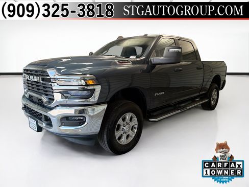 Used 2025 RAM 2500 Big Horn AWD/4WD image 1