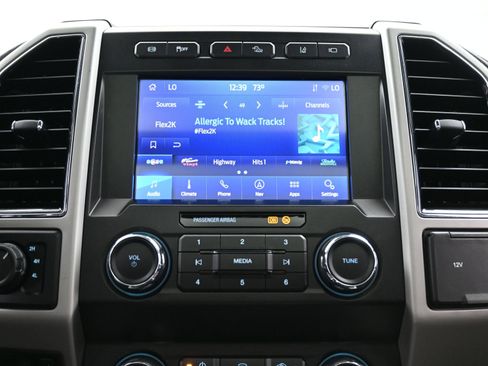 Used 2021 Ford F250 Lariat w/ Tremor Off-Road Package image 35