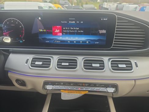 New 2026 Mercedes-Benz GLE 350 4MATIC image 18