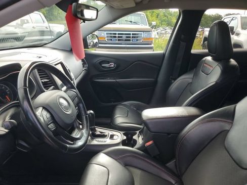 Used 2020 Jeep Cherokee Trailhawk w/ Cold Weather Group AWD/4WD image 11