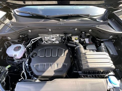 New 2026 Volkswagen Atlas Cross Sport SEL Premium R-Line image 9