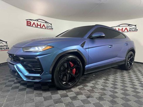 Used 2019 Lamborghini Urus image 2