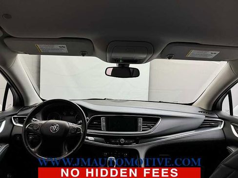 Used 2021 Buick Enclave Essence image 11