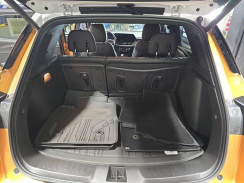 Used 2024 Chevrolet TrailBlazer ACTIV w/ Convenience Package FWD image 16