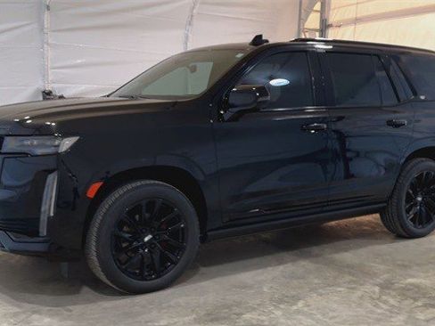 Certified 2023 Cadillac Escalade Sport Platinum w/ LPO, ONYX Package image 4