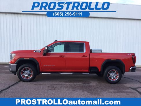Used 2020 GMC Sierra 2500 SLE w/ SLE Value Package; AWD/4WD image 1
