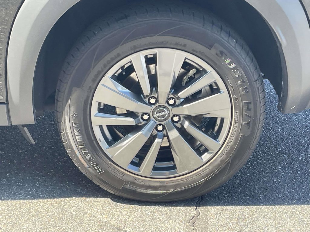Used 2024 Nissan Pathfinder SV AWD/4WD image 12
