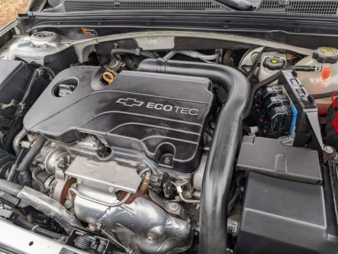 Used 2017 Chevrolet Malibu LS image 26