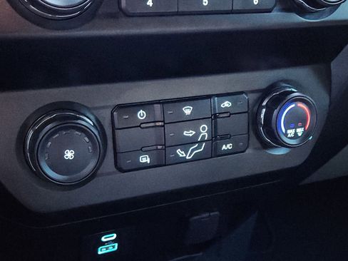 Used 2022 Ford F250 XLT w/ FX4 Off-Road Package image 24