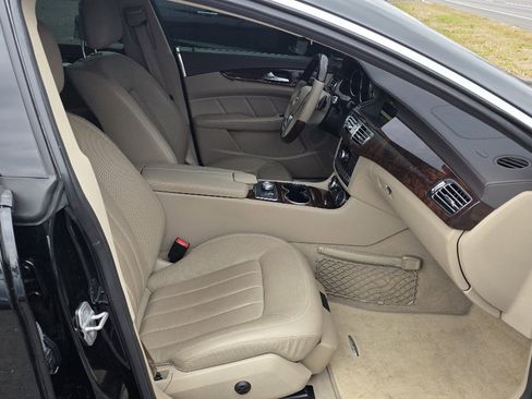 Used 2012 Mercedes-Benz CLS 550 4MATIC image 22