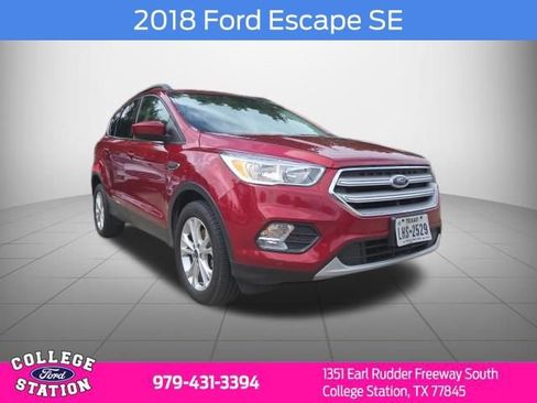 Used 2018 Ford Escape SE FWD image 1