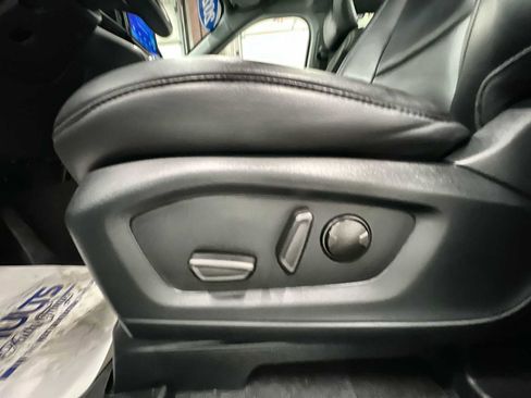 Used 2023 Ford Explorer XLT w/ Equipment Group 202A image 14