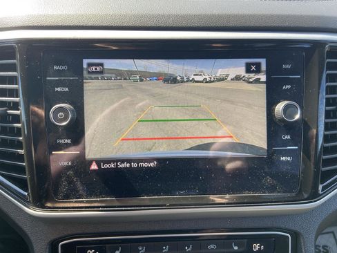 Used 2022 Volkswagen Atlas Cross Sport SEL Premium R-Line image 46