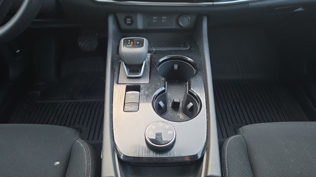 Used 2025 Nissan Rogue S AWD/4WD image 8
