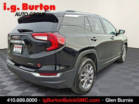 Used 2024 GMC Terrain SLT image 6