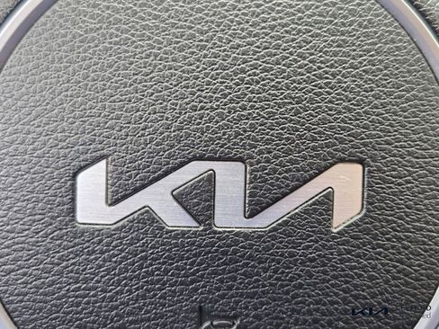 Certified 2024 Kia Sportage EX image 30