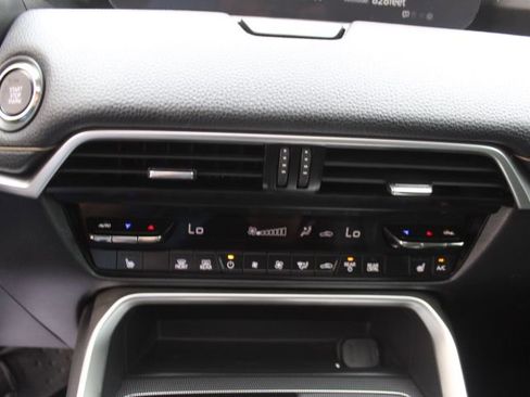 Certified 2024 MAZDA CX-90 3.3 Turbo w/ Preferred Plus image 23